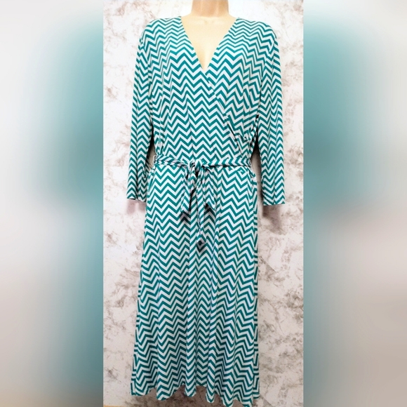 Leota Women's 3/4 Sleeve Perfect Wrap Dress Green